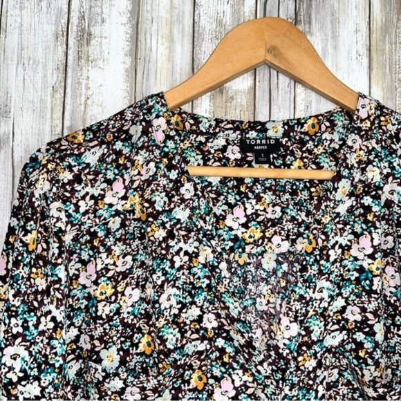 Torrid Harper Floral Studio Crepe De Chine 3/4 Sleeve Blouse Size 1X - Picture 7 of 8